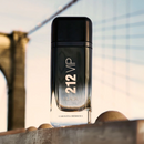 212 VIP Black Carolina Herrera Eau de Parfum - Perfume Masculino.
